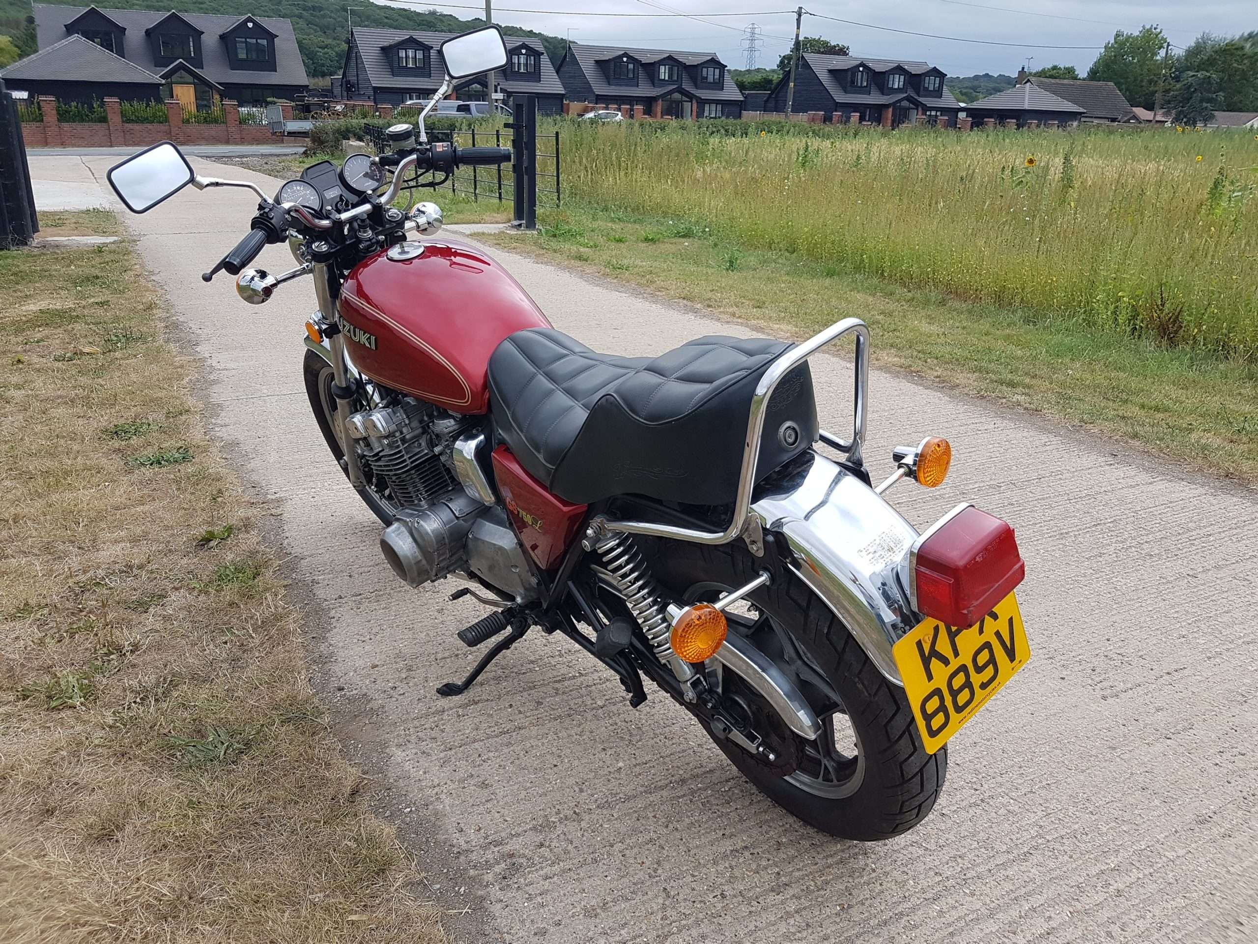 Suzuki GSX750L "Custom" - Image 4