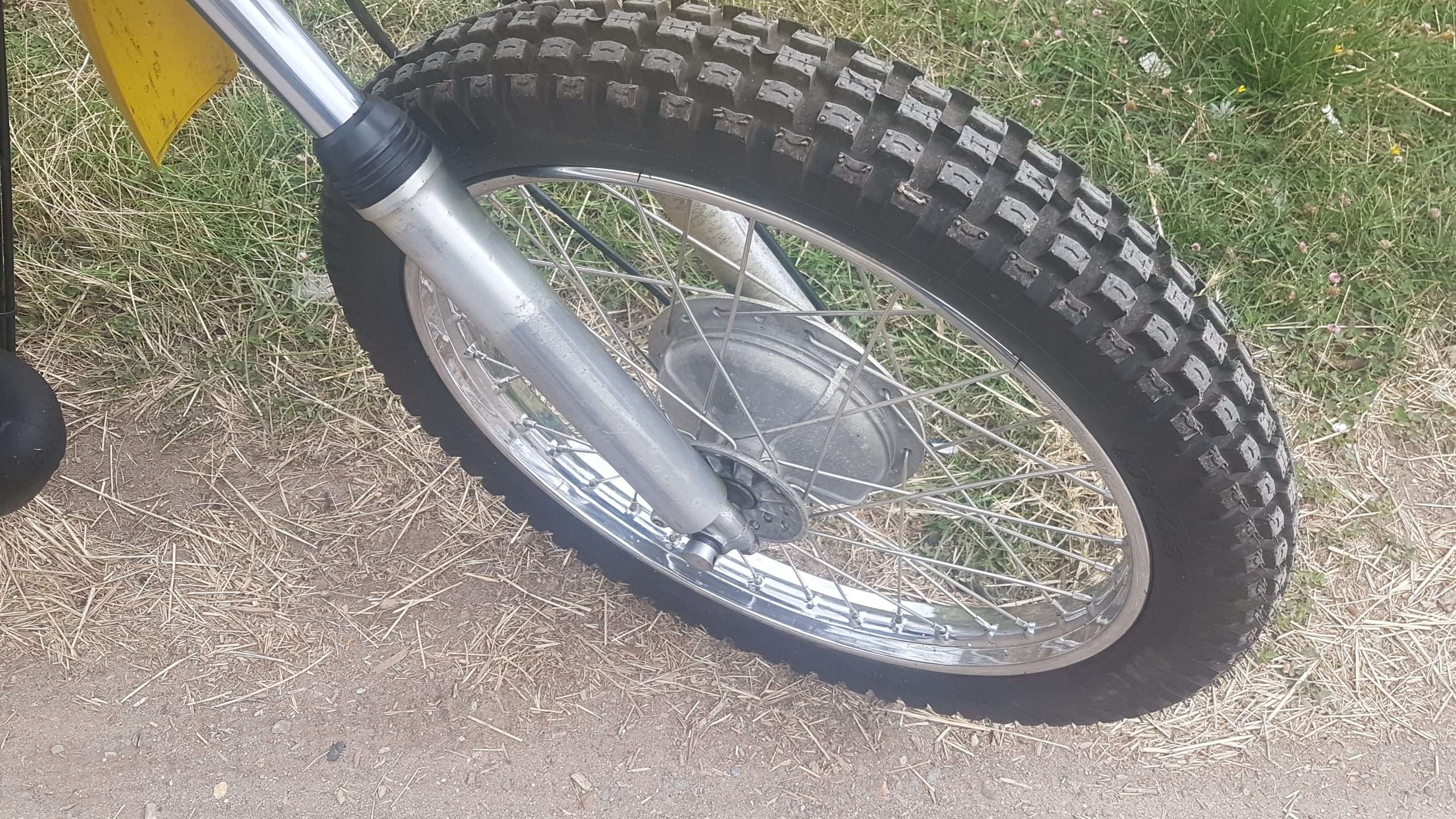 Yamaha DT400 Enduro 1975 - Image 10