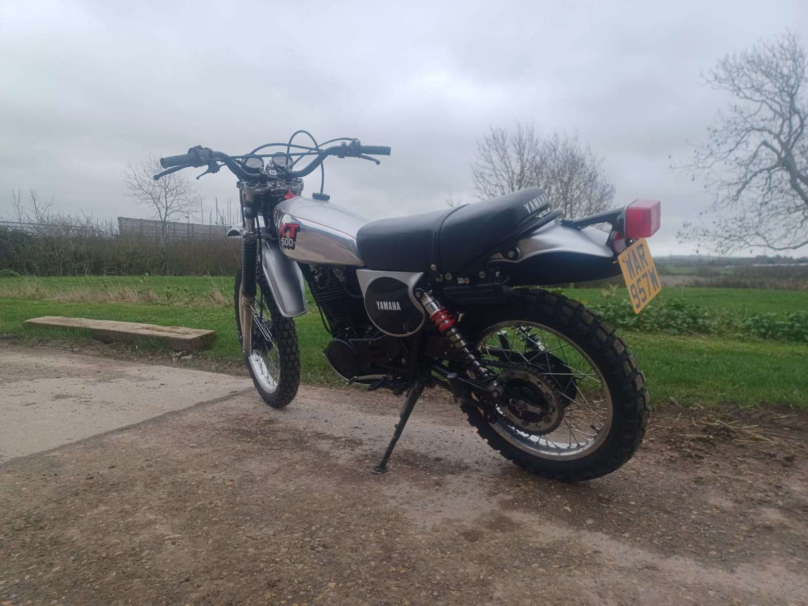 Yamaha XT500 1982 "Blooming Lovely!" - Image 11