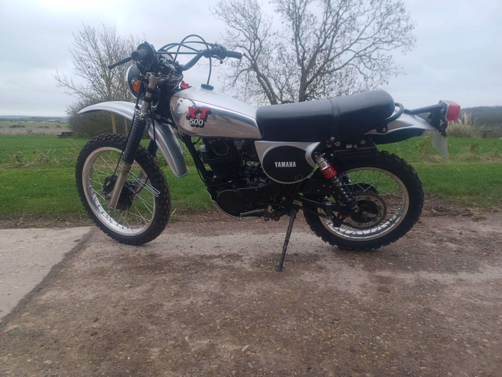 Yamaha XT500 1982 "Blooming Lovely!" - Image 10