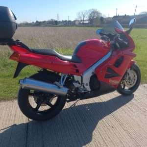 Alternative view of Honda VFR750FV 1997 Very nice.