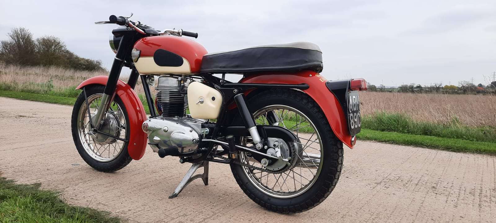 Royal Enfield "Crusader" 250 1965 - Image 3