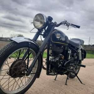 Alternative view of Vellocette "Mac" 350 1954