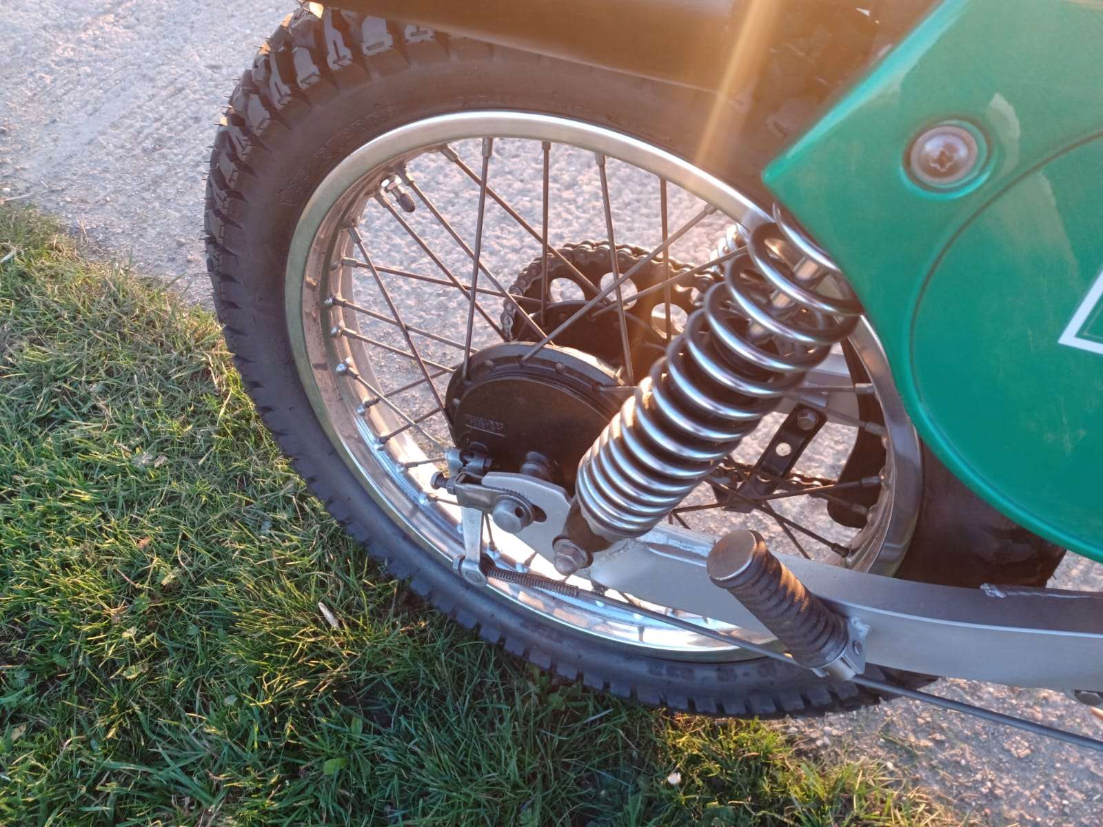 Suzuki TS185ER 1980 - Image 9