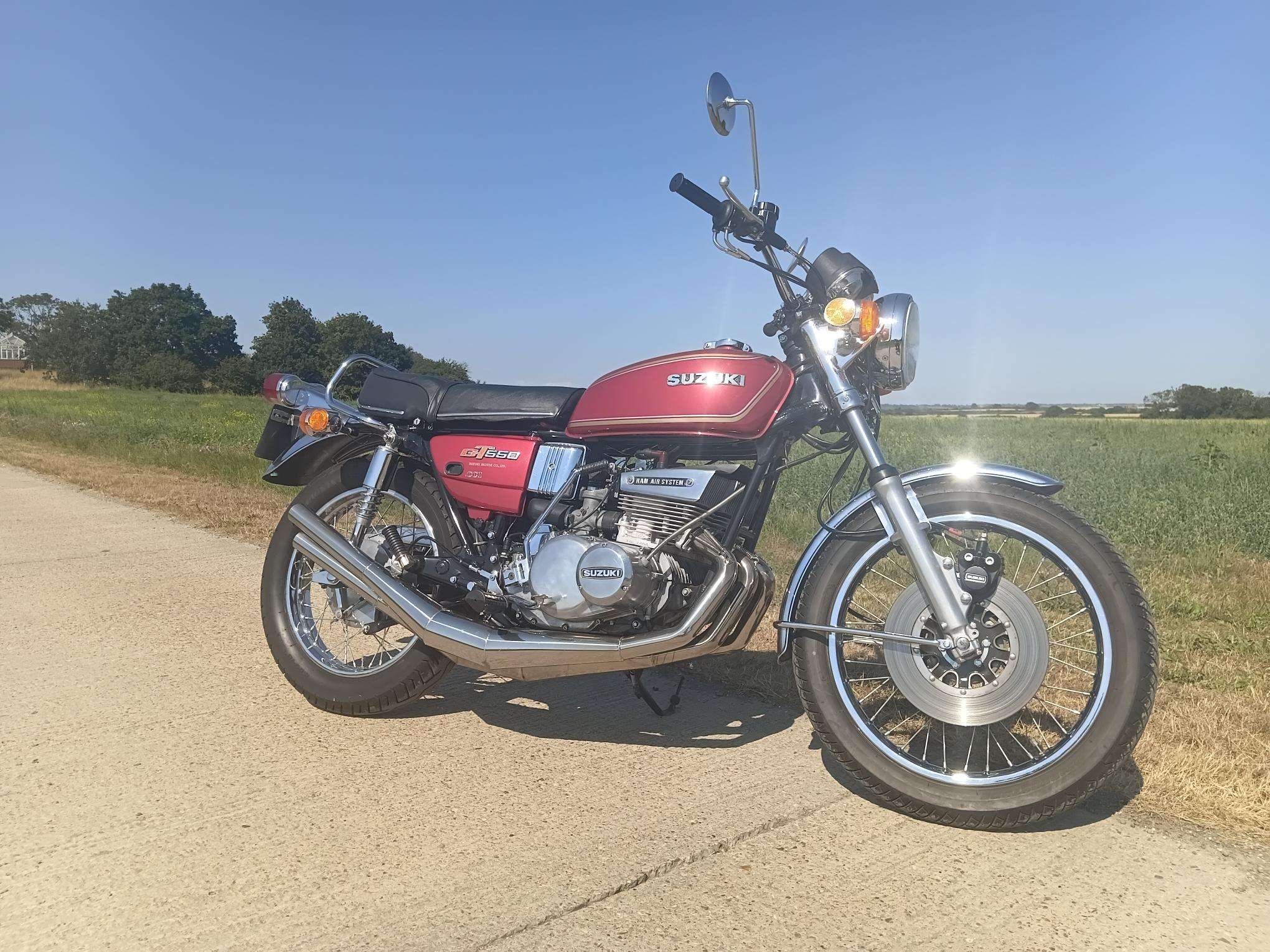 Suzuki GT550 1976 "Superb"! - Image 10