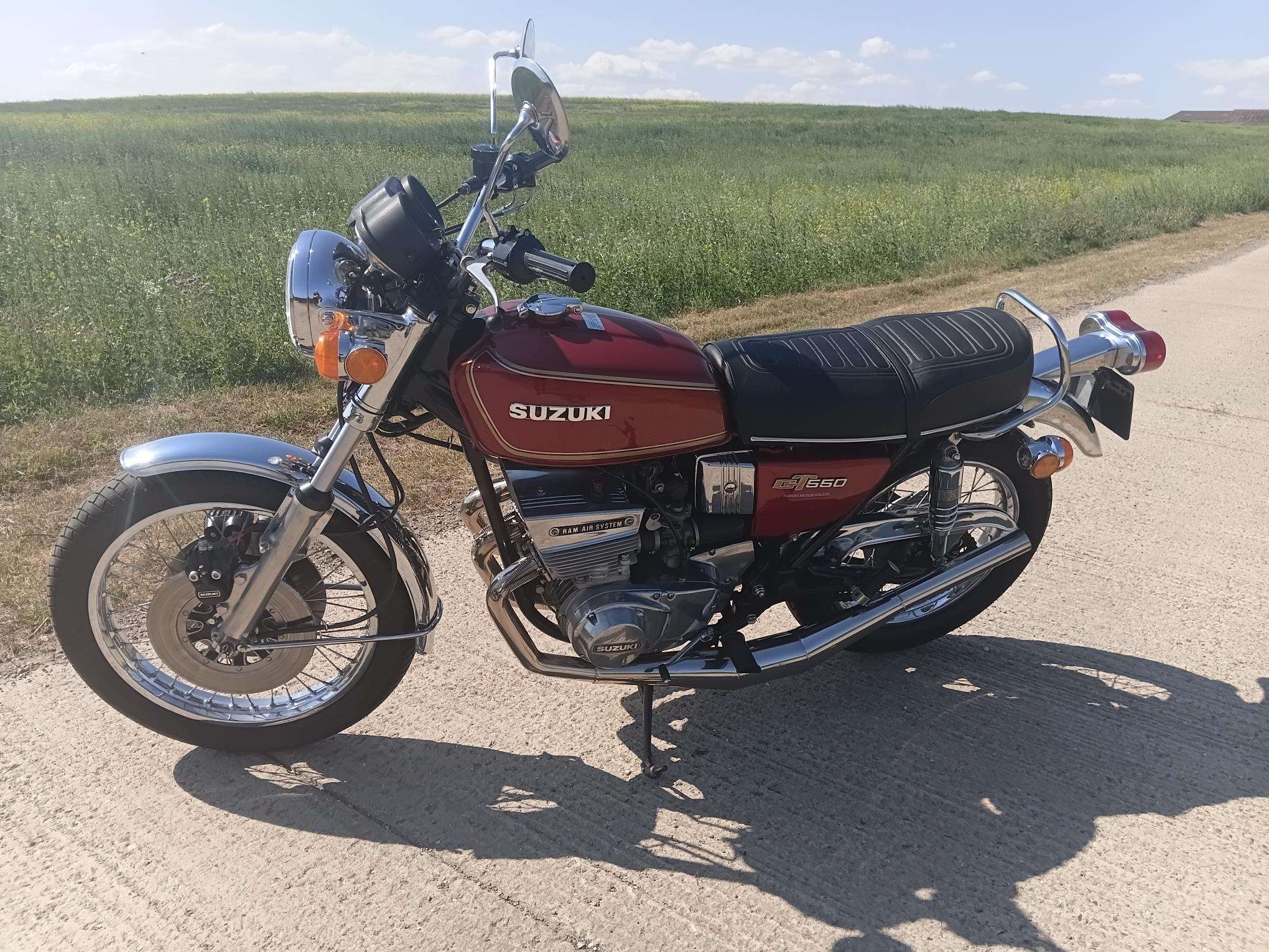 Suzuki GT550 1976 "Superb"! - Image 3