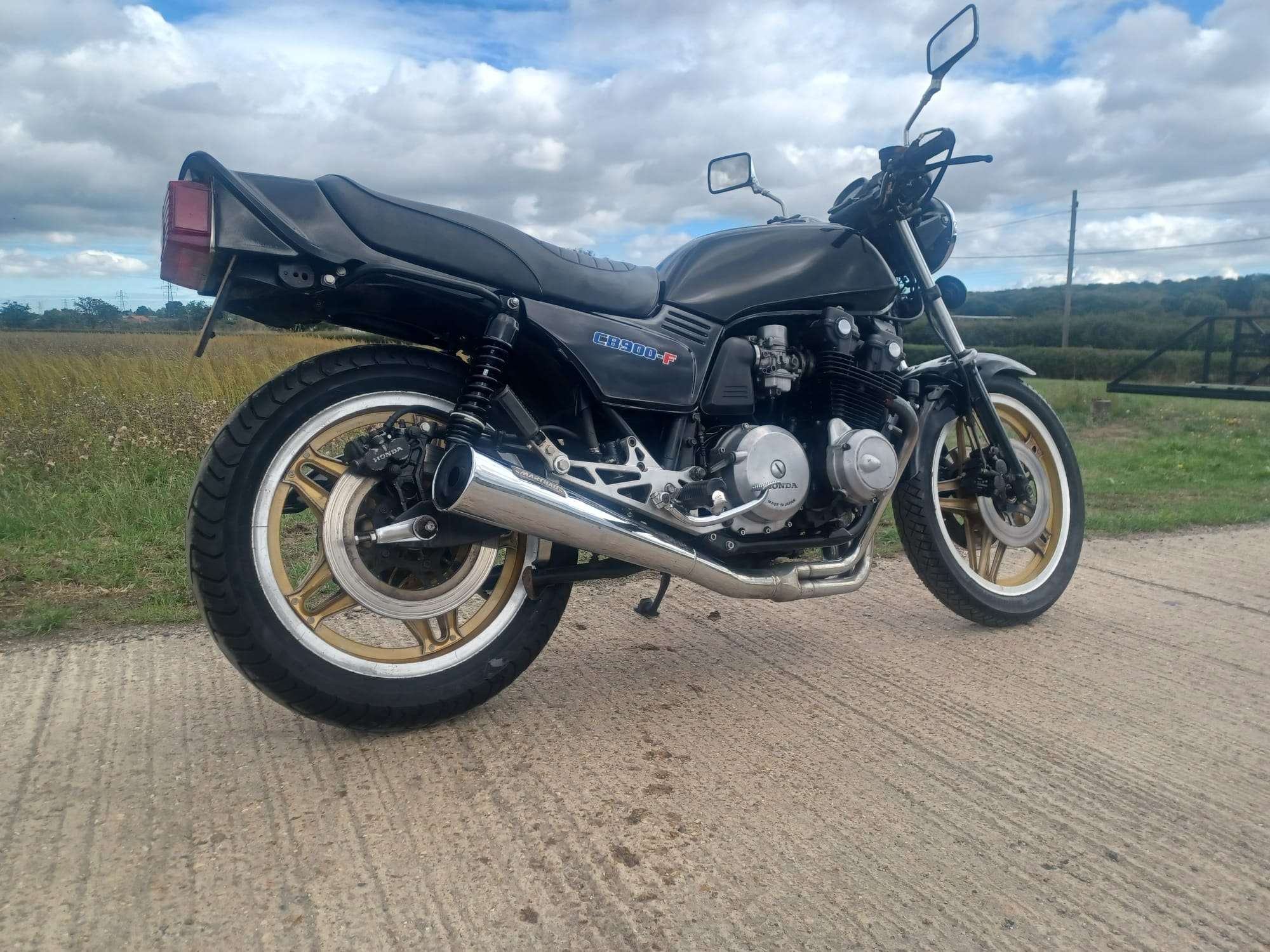 Honda CB750 Project bike with a CB900 motor - Image 4